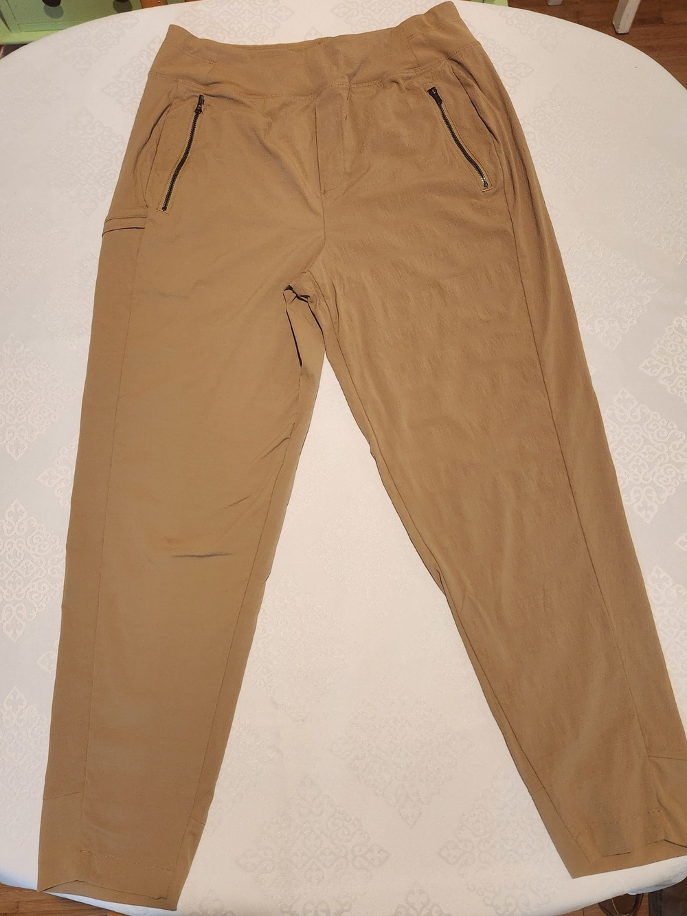 Athleta Women's Zip-Pocket Joggers in Tan